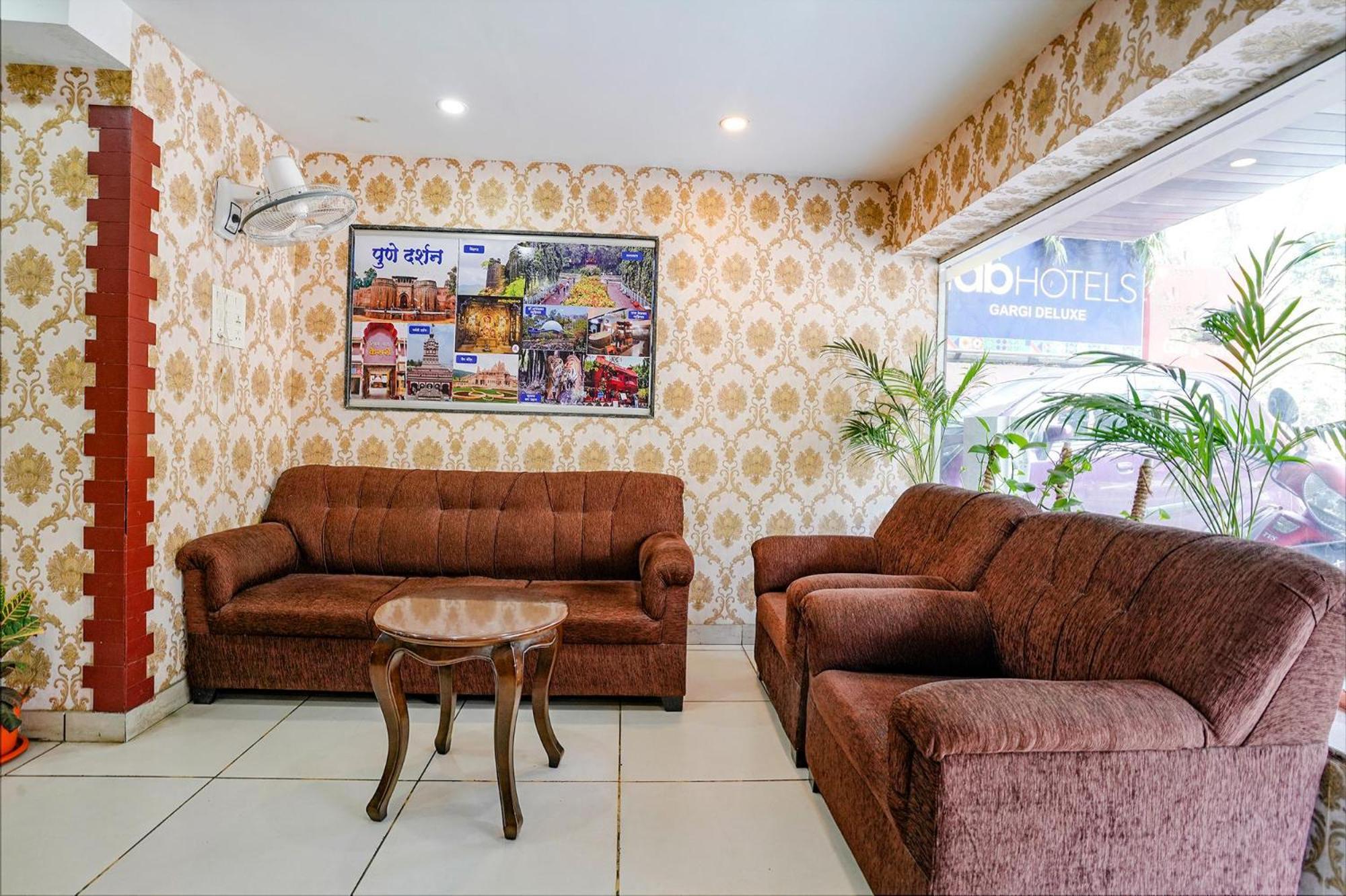 Hotel Gargi Deluxe Púna Kültér fotó